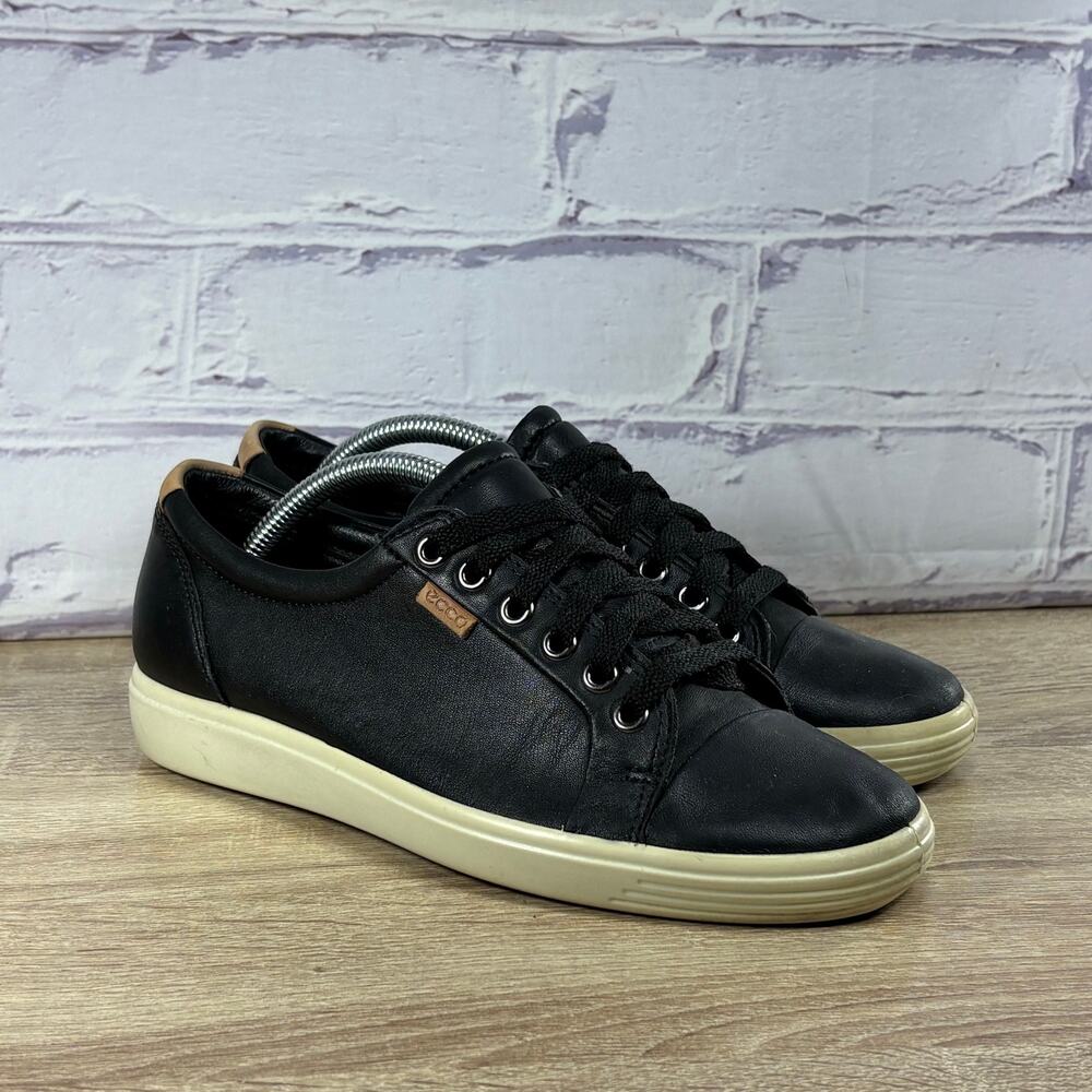 ECCO Black Leather Casual Sneakers Women's 37 US 6 Wide Soft 7 Comfort Shoes
